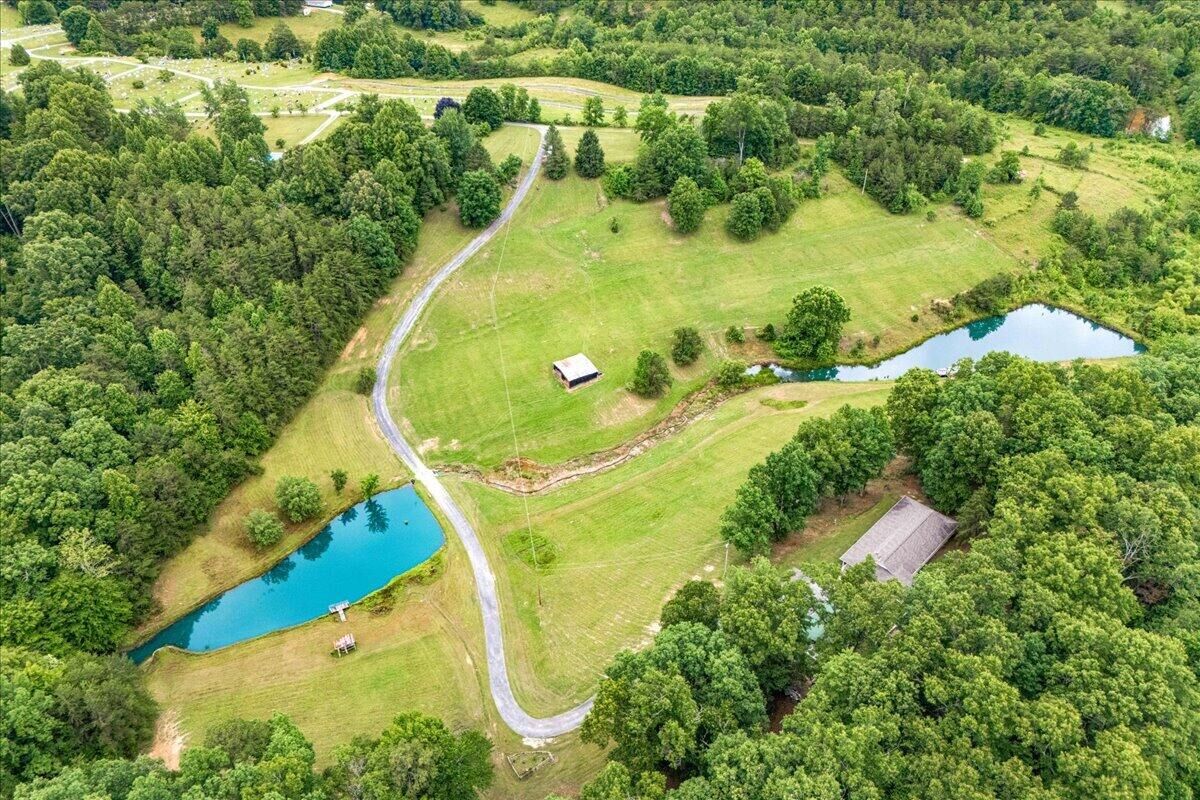 Property Photo:  272 Locust Grove Cemetery Road  KY 40744 