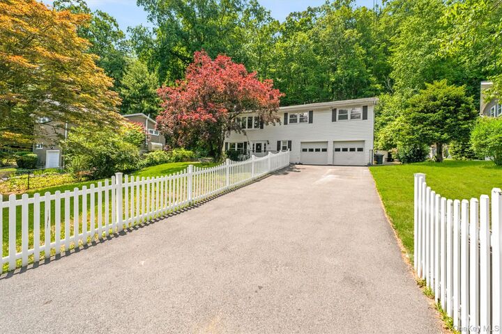 Property Photo:  77 Wharton Drive  NY 10567 
