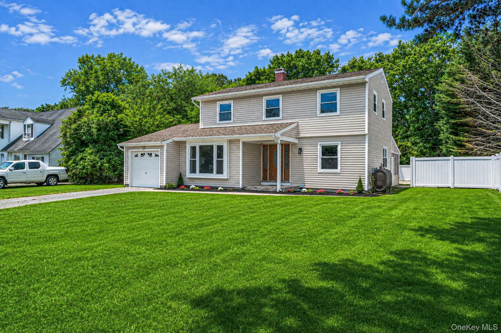Property Photo:  130 Greenbelt Parkway  NY 11741 