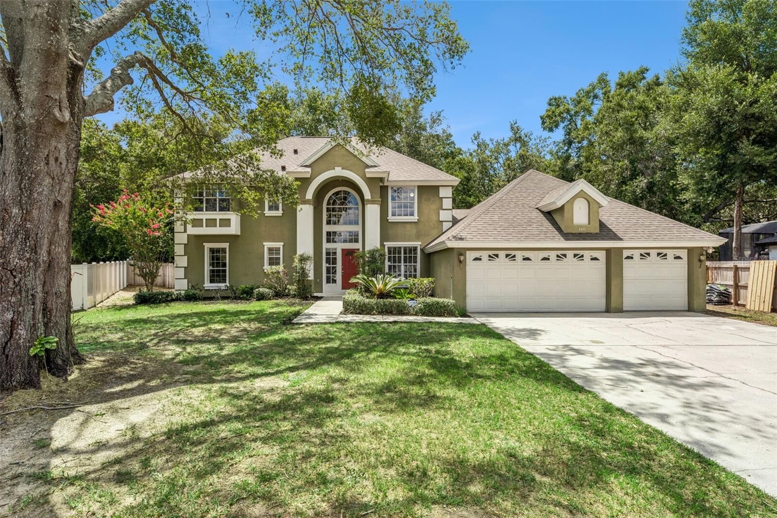Property Photo: 3601 Breeders Cup Court FL 34734