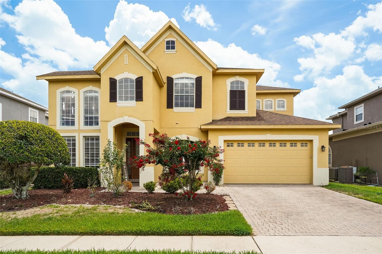 Property Photo: 1699 Swallowtail Lane FL 32771