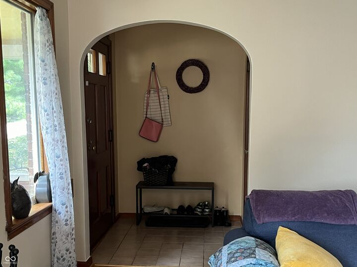 Property Photo:  1109 N Downey Avenue  IN 46219 