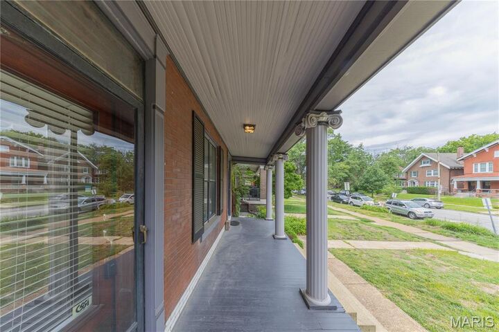 Property Photo: 6114 Waterman Boulevard MO 63112