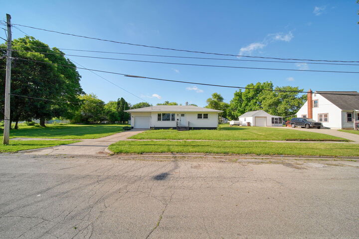 Property Photo:  615 Rock Street  MI 49202 