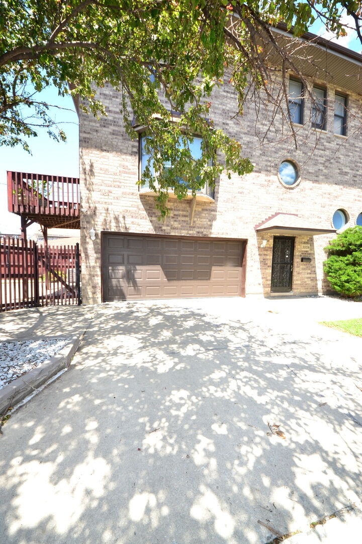 Property Photo: 3006 S Lyman Street 2 IL 60608