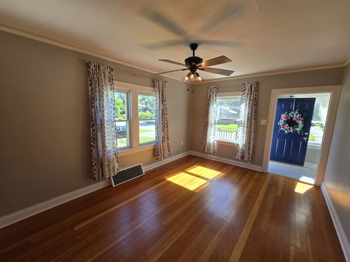 Property Photo:  14920 Hamlin Avenue  IL 60445 