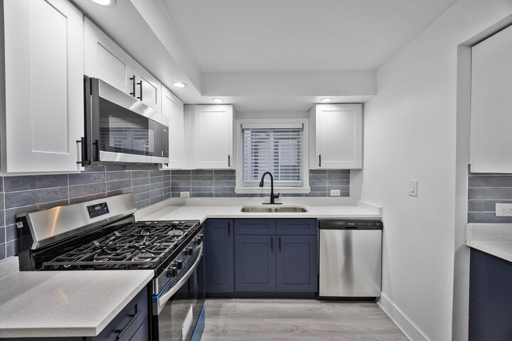 Property Photo:  3447 N Osage Avenue  IL 60634 