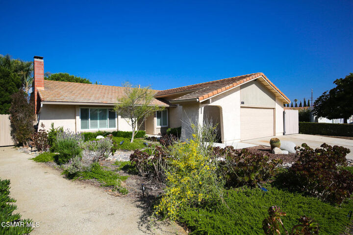Property Photo:  458 Mark Drive  CA 93065 