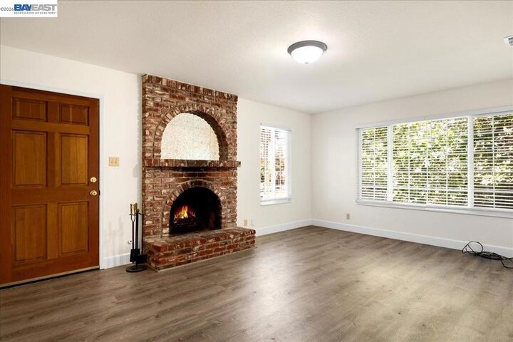Property Photo: 21585 Montgomery St CA 94541
