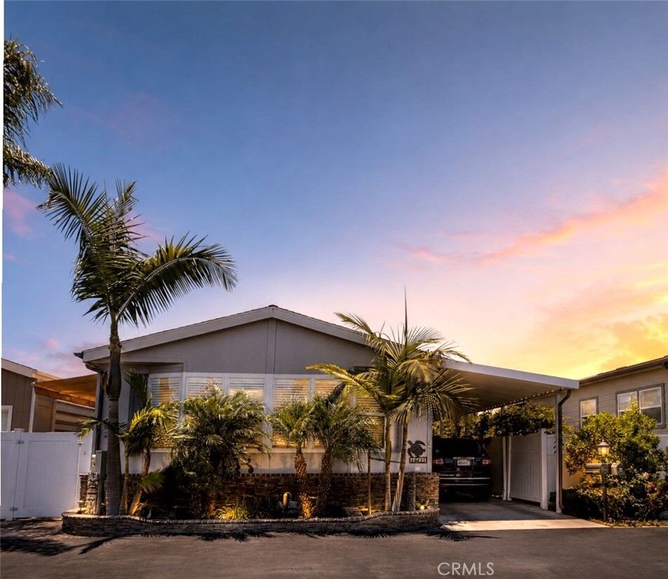 Property Photo:  16421 Haiku Lane  CA 92649 