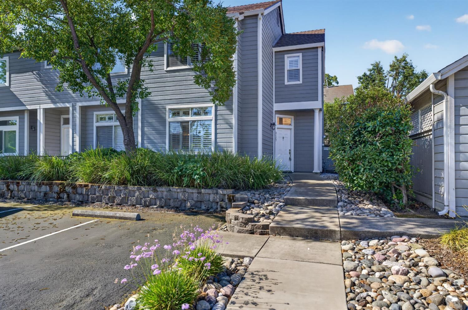 Property Photo: 3127 Woods Circle CA 95616