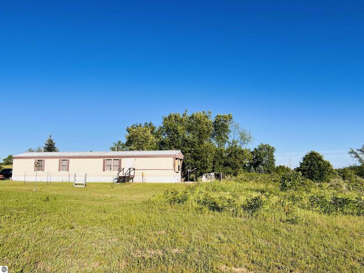 Property Photo: 13845 70th Avenue MI 49631