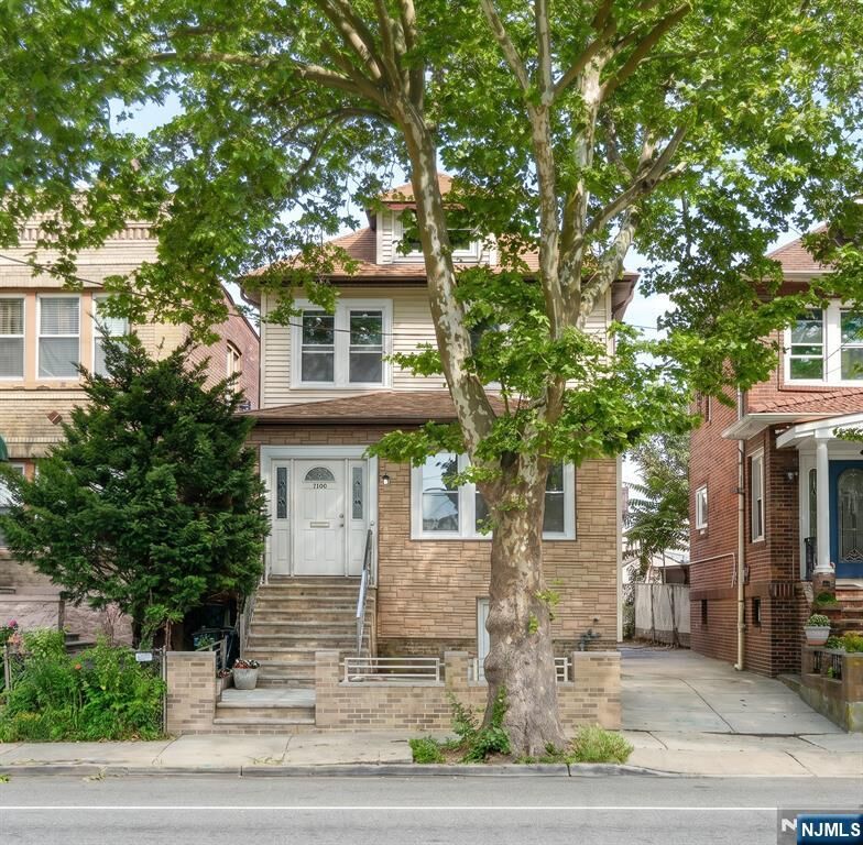 Property Photo:  7226 Kennedy Boulevard  NJ 07047 