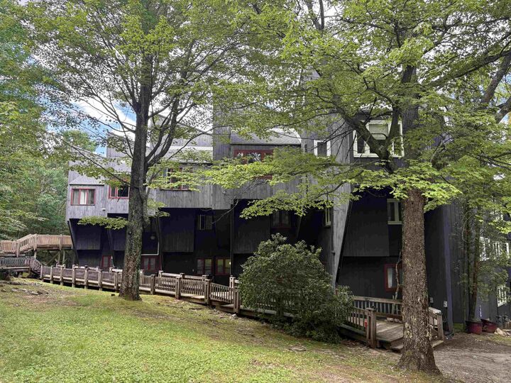 Property Photo: 34 Weetamoo Trail NH 03223