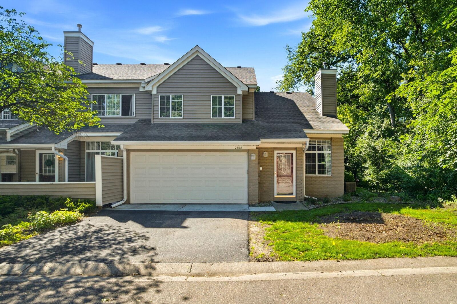 Property Photo:  2768 Autumnwood Lane  MN 55305 