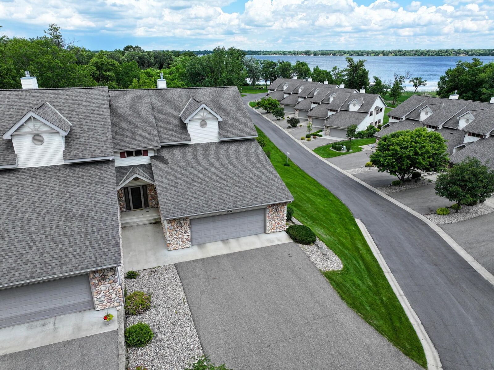 Property Photo:  2729 Arrowwood Drive NW  MN 56308 