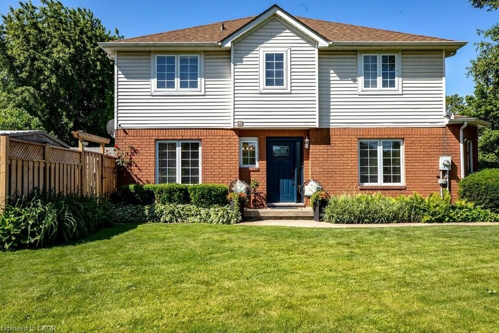 Property Photo: 37 Walker Court ON L3M 5J5