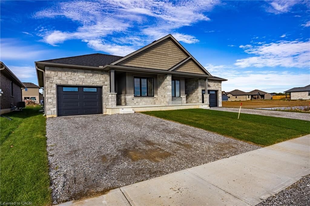 Property Photo: 379 Argyle Avenue ON N4B 0B2