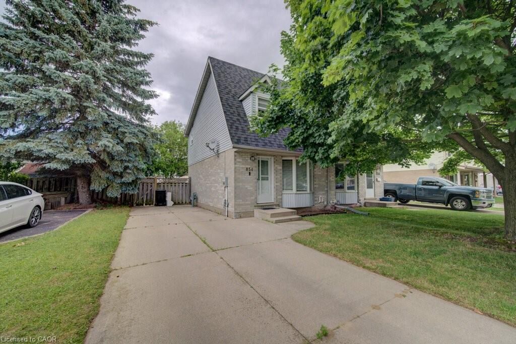 Property Photo:  854 Elgin Street N  ON N1R 8C2 