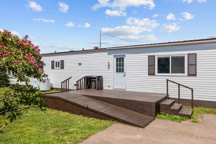 Property Photo:  9 First Street  PE C0B 1M0 