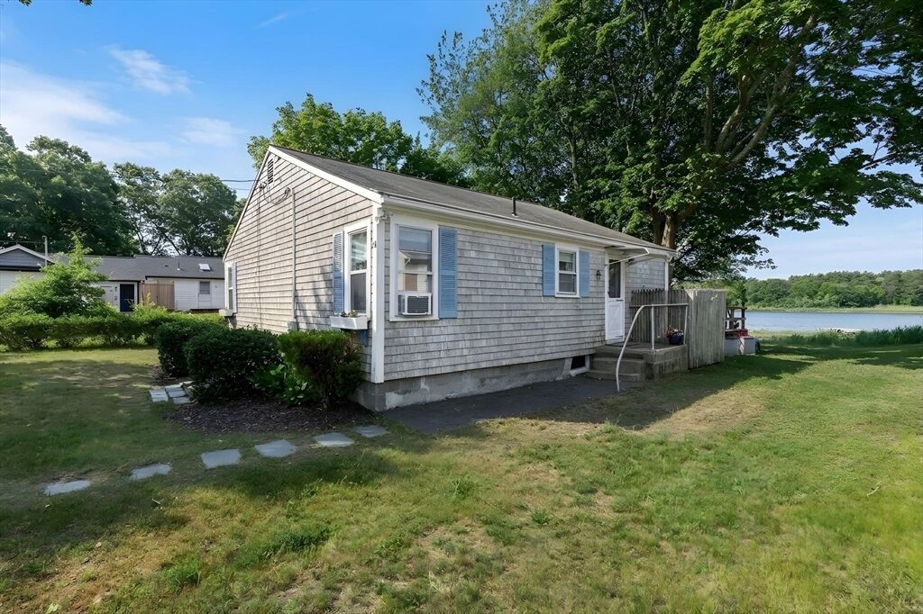 Property Photo:  86 Highland Shores Dr  MA 02571 