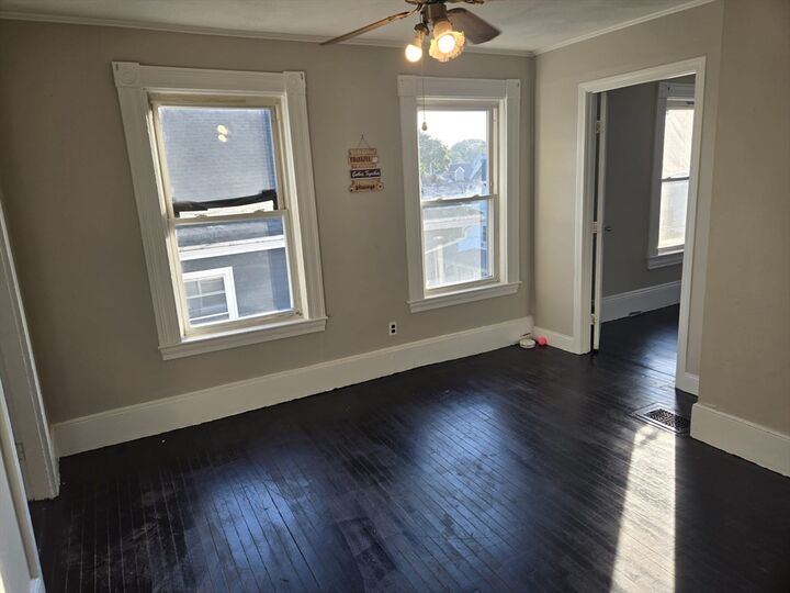 Property Photo: 19 Halford Place 1 MA 01902