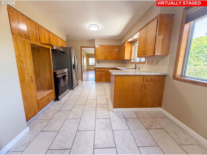 Property Photo: 3311 NE 145th Ave OR 97230