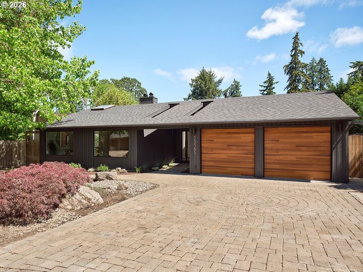 Property Photo:  15565 SW Bristol Ln  OR 97007 