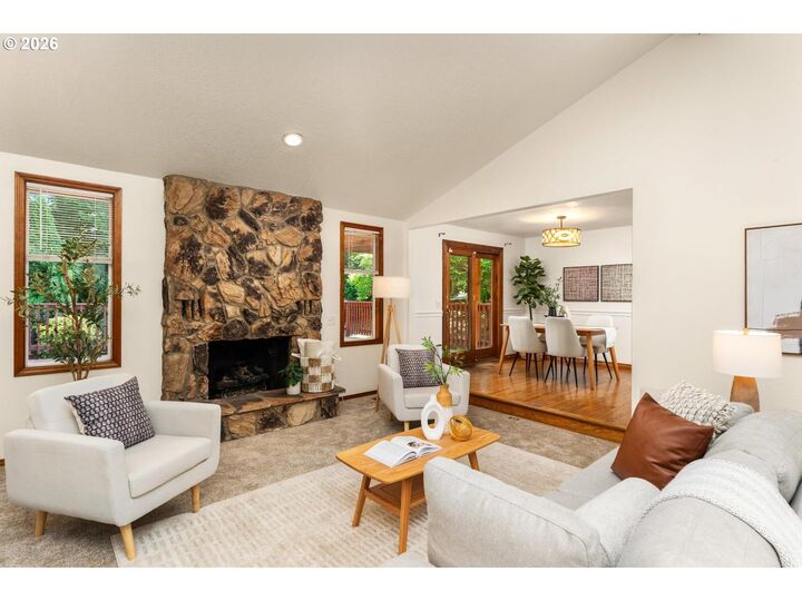 Property Photo: 14808 SE Garland Ln OR 97267