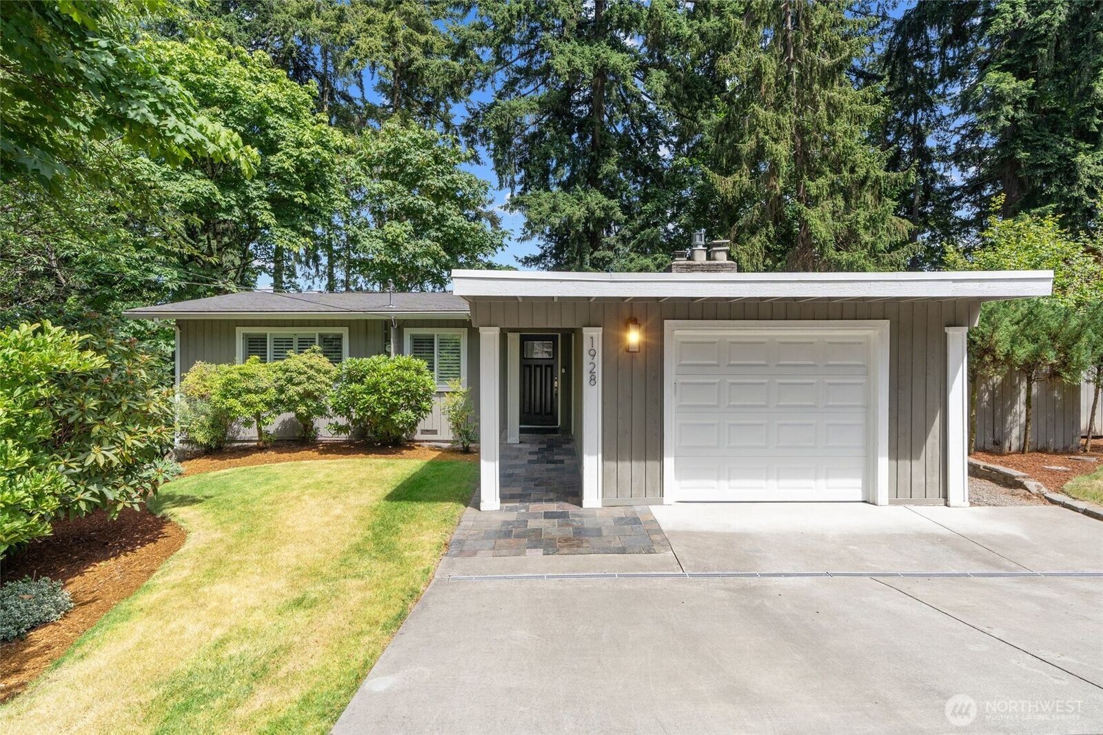 Property Photo:  1928  109th Avenue SE  WA 98004 