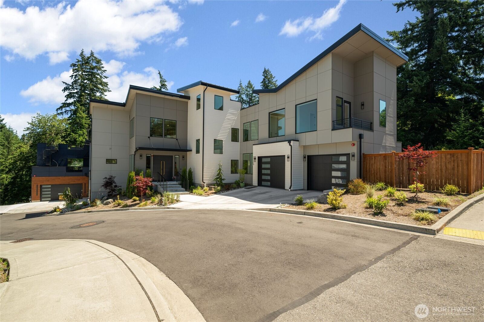 Property Photo: 24225 SE 26th Place WA 98075