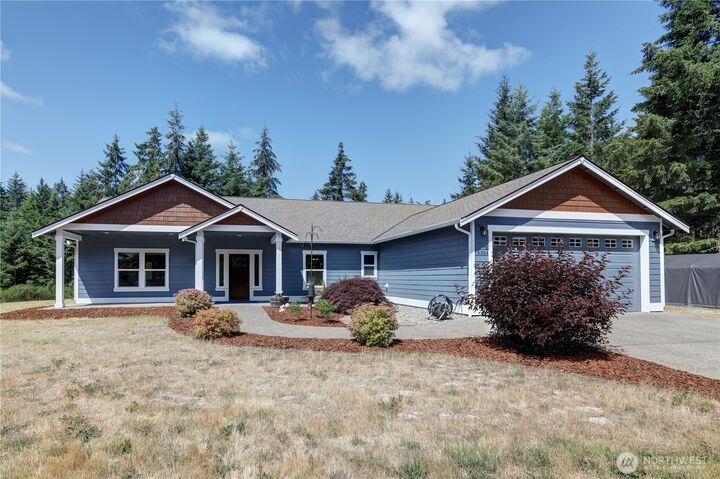 Property Photo: 15324 Glenshire Place SW WA 98367