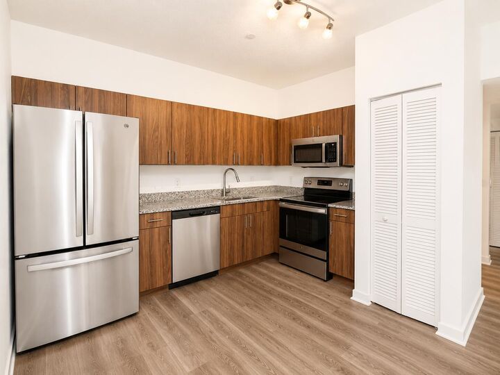 Property Photo: 4270 Lakewood Road 207 FL 33461