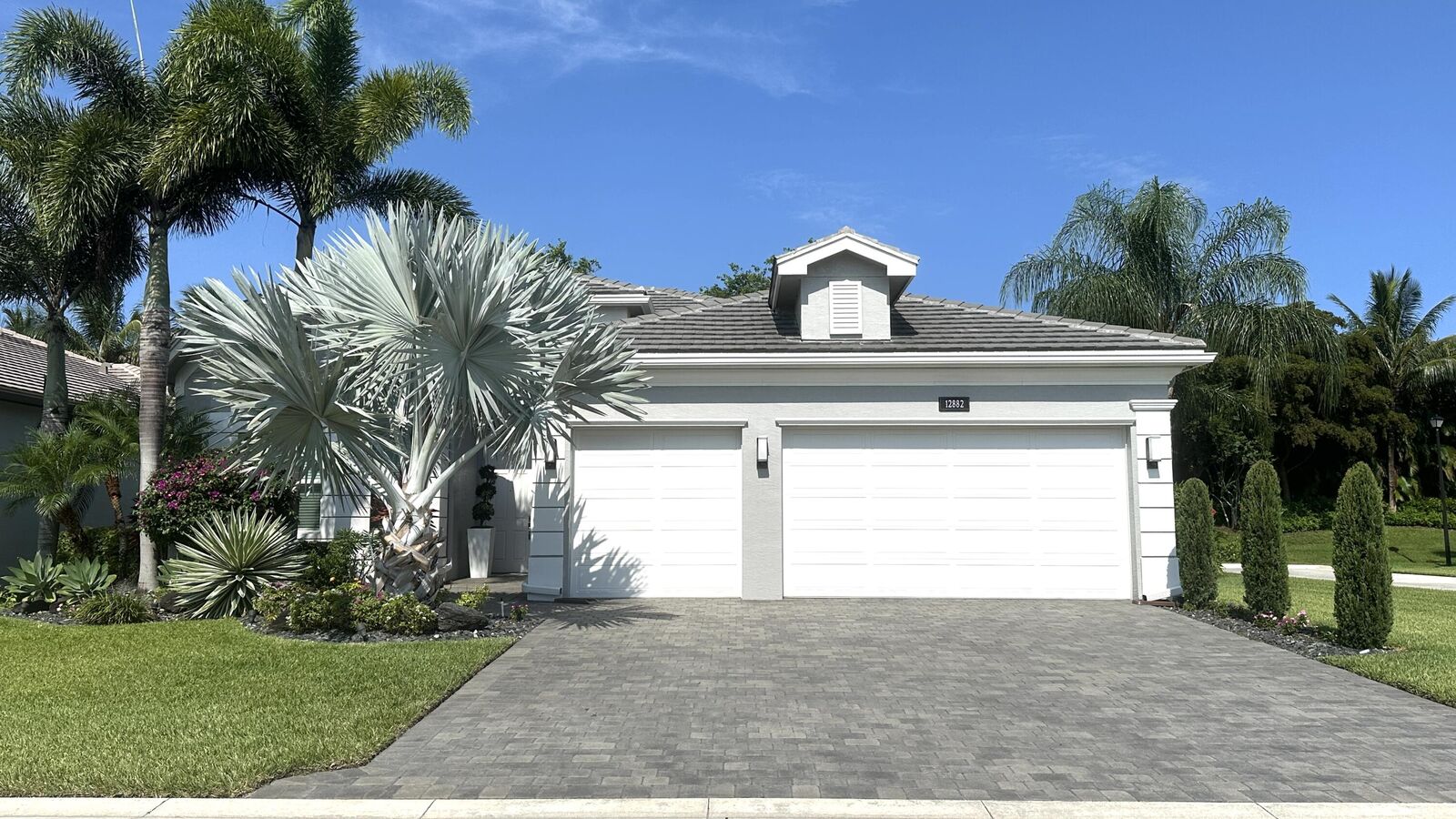Property Photo: 12882 Granite Mountain Pass FL 33437