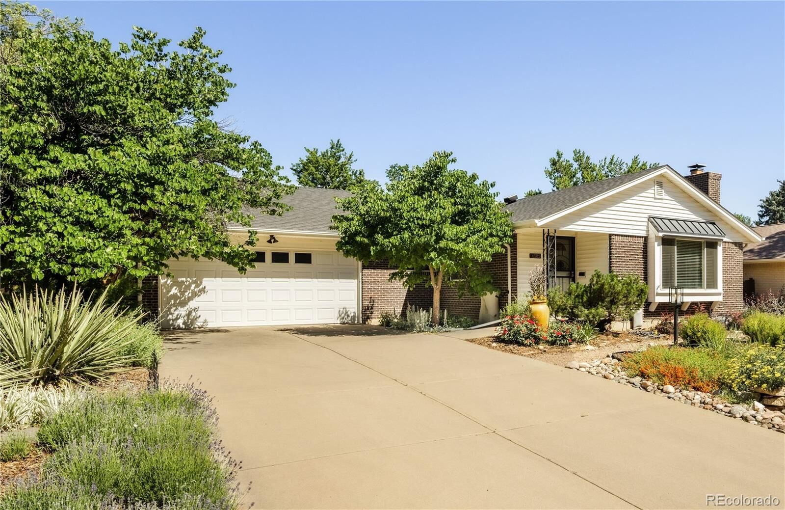 Property Photo:  6585 E Colorado Drive  CO 80224 