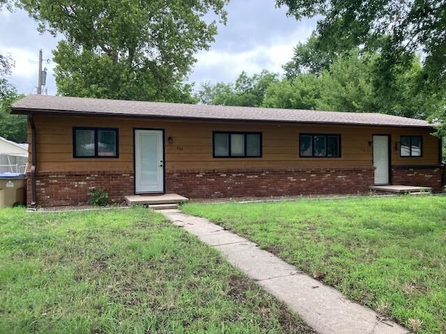 Property Photo:  119-121 S Grant  KS 67026-0000 