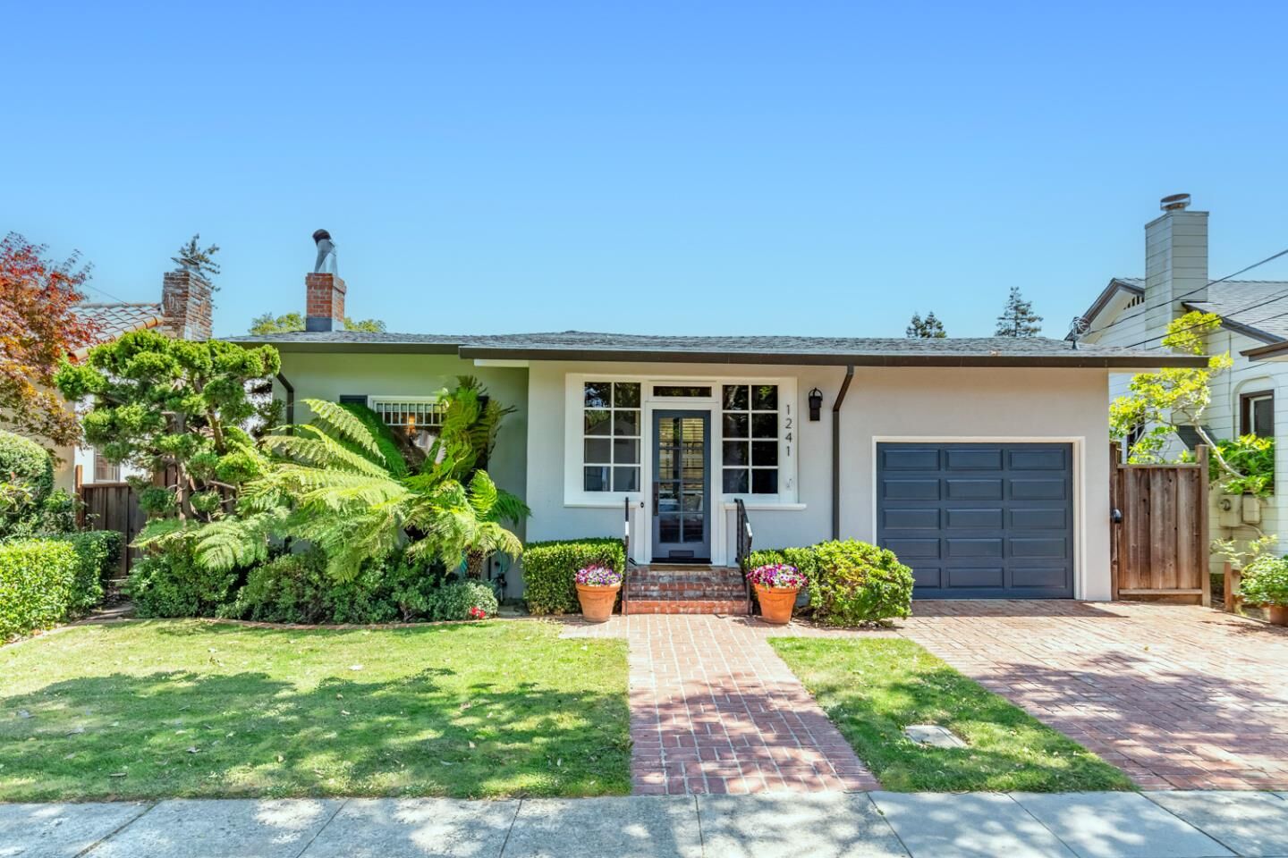 Property Photo: 1241 Edinburgh Street CA 94402