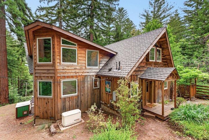 Property Photo: 450 Stellar Way CA 95006
