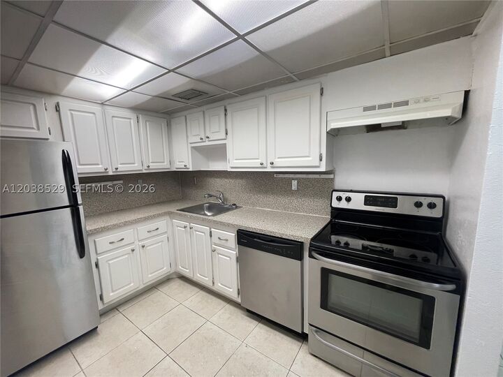 Property Photo:  1805 Sans Souci Blvd 113  FL 33181 