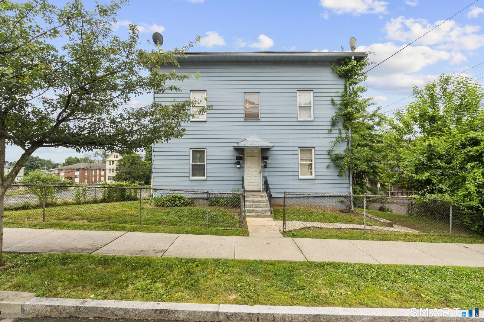 Property Photo:  200 Beaver Street  CT 06051 
