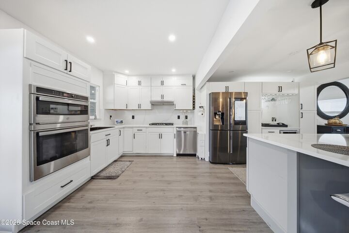 Property Photo: 6976 Hammock Lakes Drive FL 32940