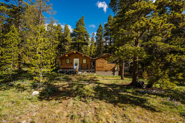 Property Photo: 128 Piton Place WY 82834