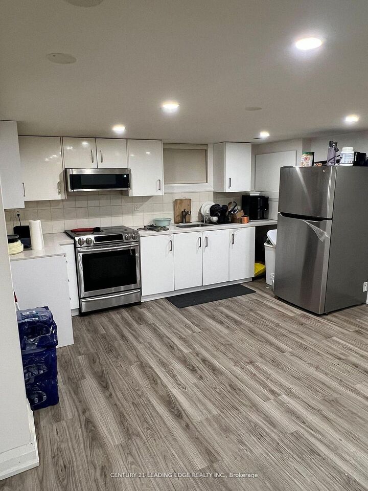 Property Photo:  129 Earlton Road Bsmt  ON M1T 2R8 