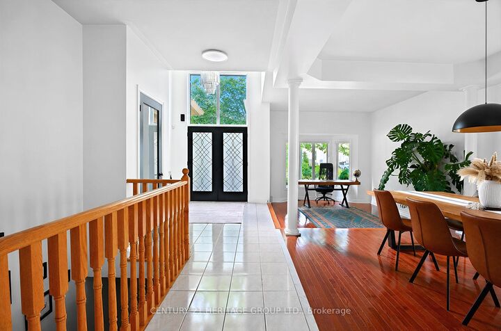 Photo de la propriété:  1018 Riverbank Way  ON L6H 6X1 
