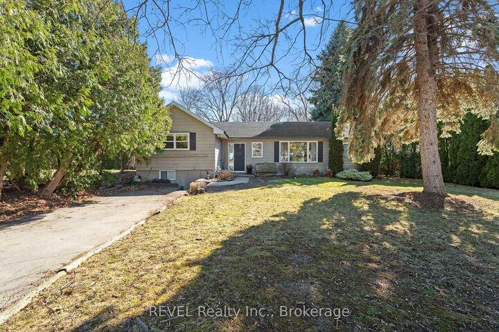 Property Photo: 639 Penner Street ON L0S 1T0