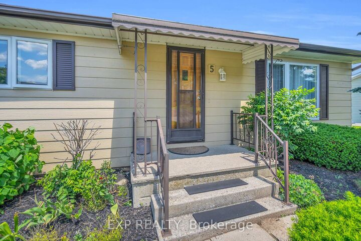 Property Photo: 5 Inlet Court ON L0E 1R0