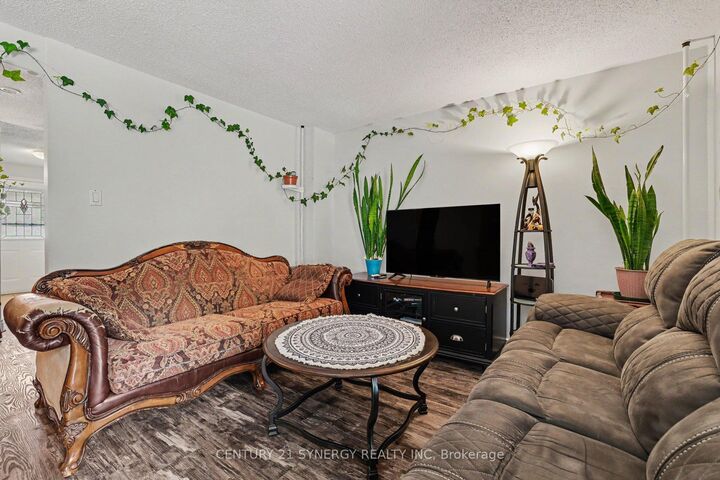 Property Photo: 909D Elmsmere Road 152 ON K1J 8G4