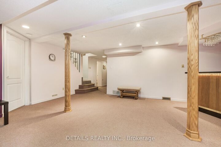 Property Photo:  4388 Whittaker Crescent  ON K1B 4P2 