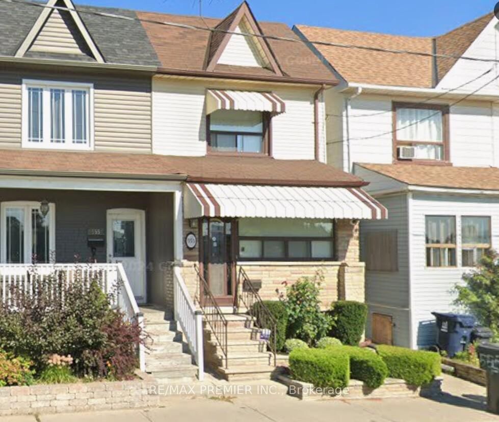 Property Photo: 553 Greenwood Avenue ON M4J 4A7