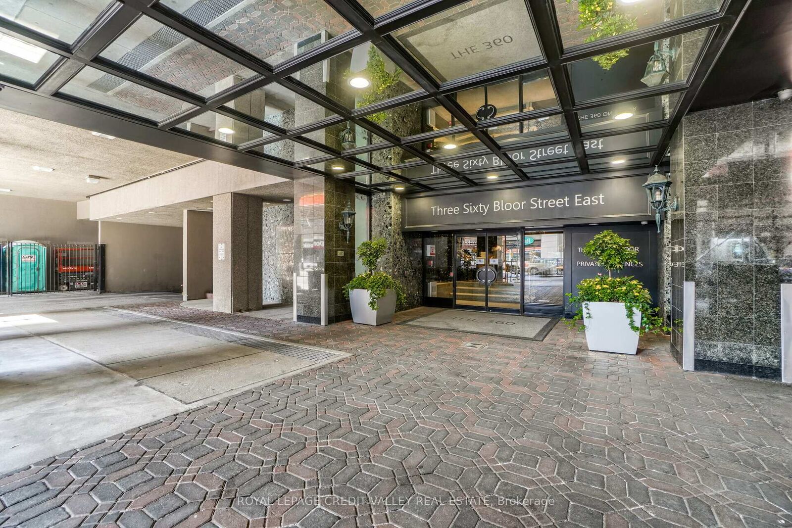 Property Photo: 360 Bloor Street E 601 ON M4W 3M3